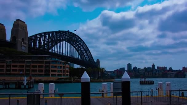 悉尼港湾大桥广角镜头放大后海湾区域的混叠 — 图库视频影像