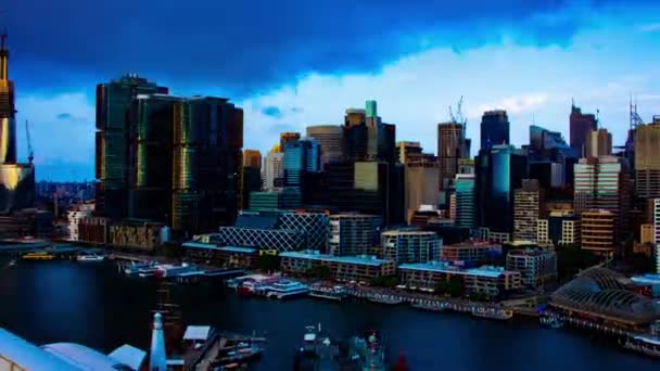 A dusk timelapse of bay area at Darling harbour in Sydney high angle wide shot zoom — Stock Video