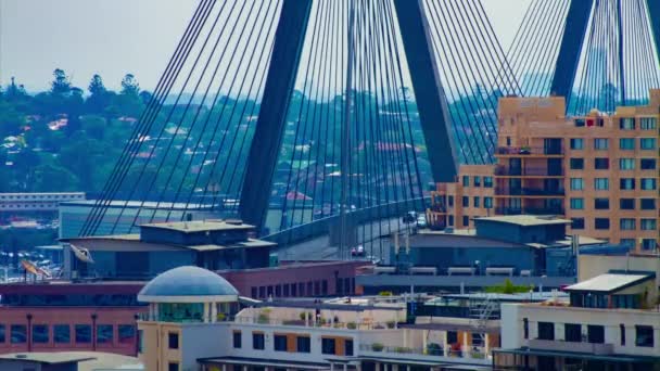 Ένα timelapse της κυκλοφορίας μαρμελάδα στη γέφυρα Anzac στο Σίδνεϊ υψηλής γωνίας μακρινό σουτ — Αρχείο Βίντεο