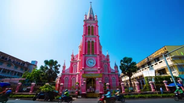 Včas dopravní zácpa v kostele Tan Dinh v Ho Chi Minh Vietnam široký záběr — Stock video