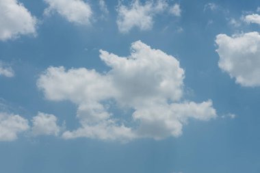 Bulutlar arka plan, yenilemeyi arka plan ile mavi gökyüzü 