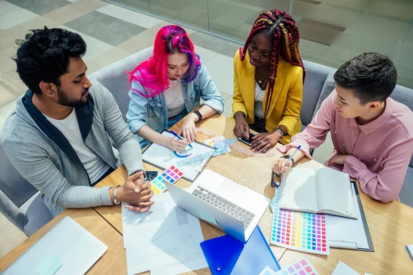 Multiracial business group working at modern office — Stock Photo, Image