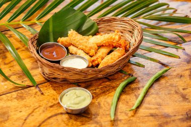 tropikal atıştırmalık yerel Asya klasiği üst görünümü