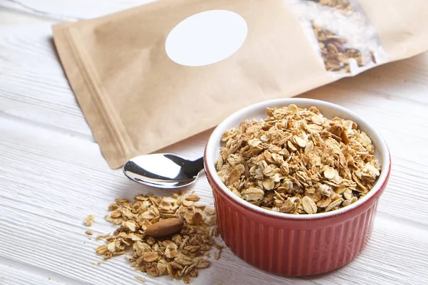 Müsli Superfood Energieriegel Mit Nüssen Trockenfrüchten Rosinen Schokolade Haferspießen Honig — Stockfoto