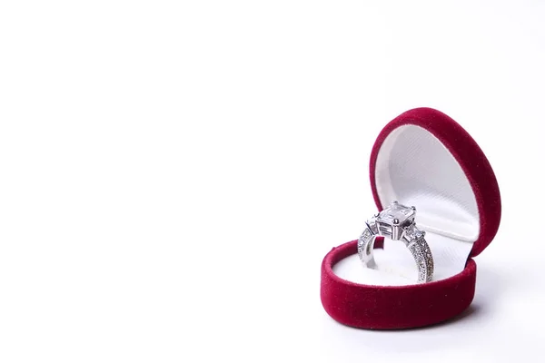 Sevgililer günün kutlu olsun, evlen benimle, sevdiği kadın için mevcut.