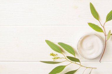 Spa salonu ve taş tedavi öznitelikler şık bir bileşimi. Dünya Kadınlar Günü indirim. Anneler günü için hediye.