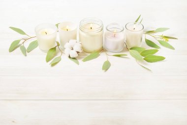 Spa salonu ve taş tedavi öznitelikler şık bir bileşimi. Dünya Kadınlar Günü indirim. Anneler günü için hediye.