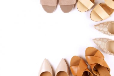 Moda kadınsı orta topuklu Bayan deri ayakkabı pastel renklerin görünümünü topuklar üzerinde top / İlkbahar-Yaz sezonu için takoz.