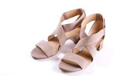 Moda kadınsı orta topuklu Bayan deri ayakkabı pastel renklerin görünümünü topuklar üzerinde top / İlkbahar-Yaz sezonu için takoz.