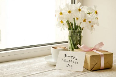 İhale minimalist bahar çiçek kompozisyon doku yüzeyi. Güzel kadınsı bitki dekorasyon için tatil tebrik kartı.