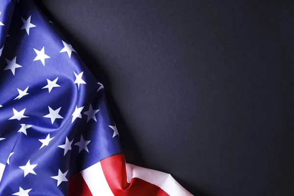 De vlag van de achtergrond van de Verenigde Staten van Amerika voor de viering van nationale feestdagen en Dodenherdenking rouw. USA symboliek. — Stockfoto