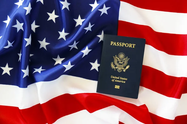 Τελευταία Έκδοση Του Αμερικανού Πολίτη Διαβατήριο Βιομετρικό Τσιπ Ταυτότητας Στην — Φωτογραφία Αρχείου