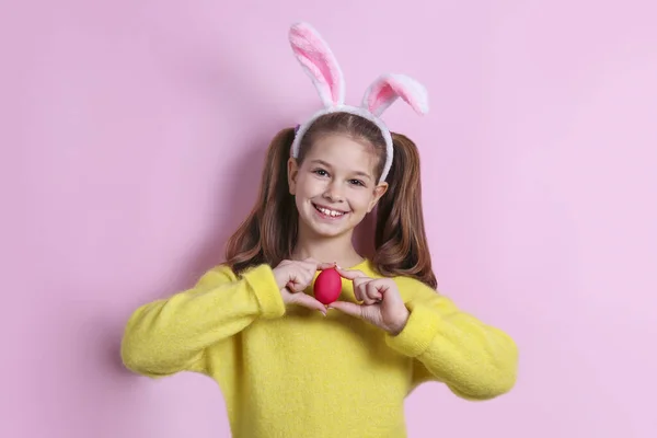 Studio Portrait Smiling Young Girl Wearing Traditional Bunny Ears Headband — Stock Photo, Image