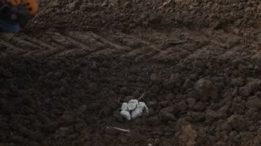 Toprak ile hidrolik sondaj delik