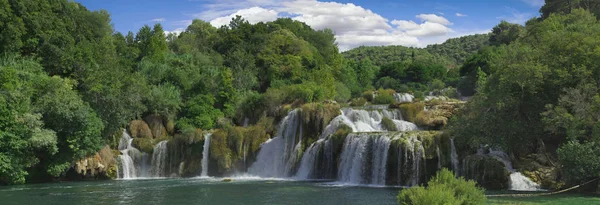 Řeka Krka vodopád Panorama — Stock fotografie