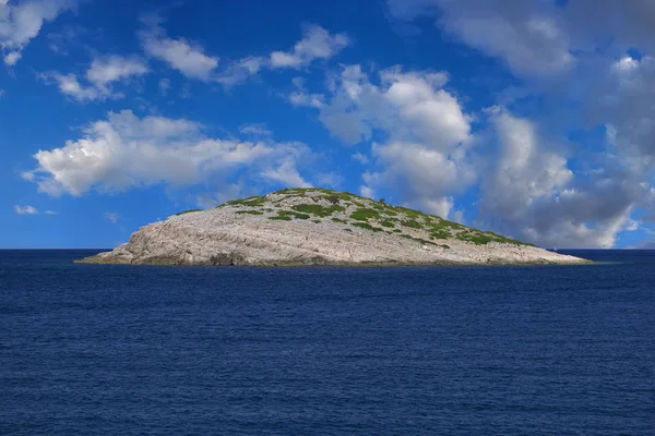 Un'isola solitaria — Foto Stock