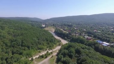 dağ yolundan yaz, yükseklik ile