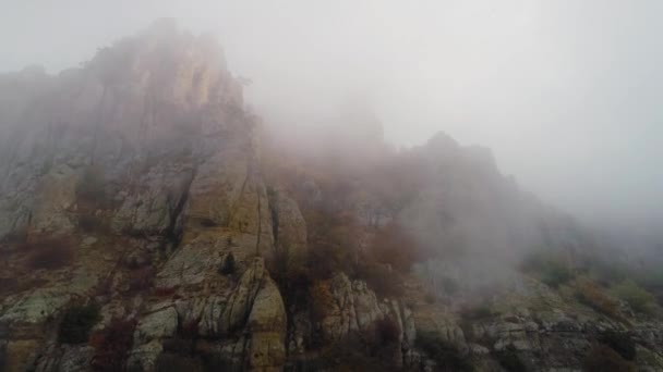 Krajobraz górski rano — Wideo stockowe