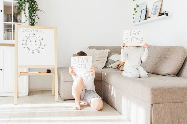 Two Kids Stay Home Draw Stay Positive Draw Quarantine Covid — Stock Photo, Image