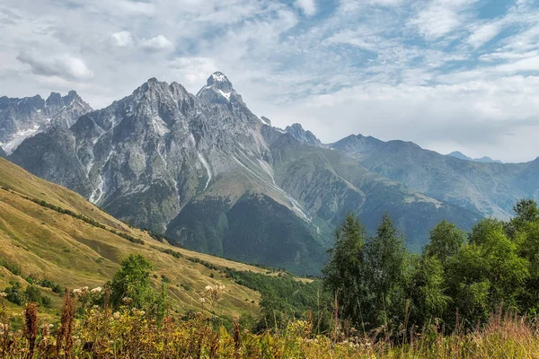 Montaña Ushba Desde Lado Oeste Svaneti Georgia — Foto de Stock