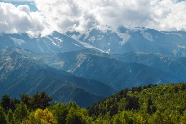 Sunny day in mountains of Svaneti Georgia — Stock Photo, Image