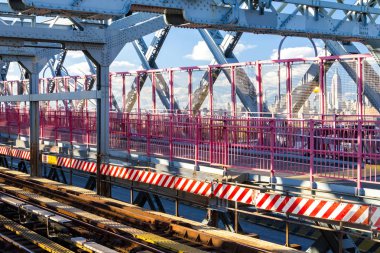 Williamsburg Köprüsü metro parça ve New York City'deki geçit