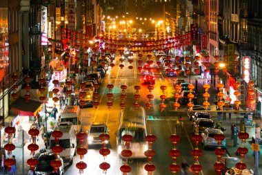 New York'ta Chinatown gece sokak çekimi