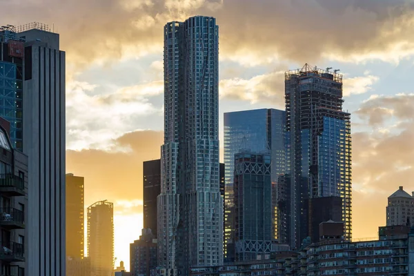 Západ slunce za panorama New Yorku — Stock fotografie