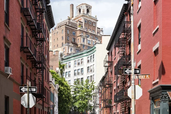 Rua Gay e Waverly Place cruzamento na histórica Greenw Imagens De Bancos De Imagens