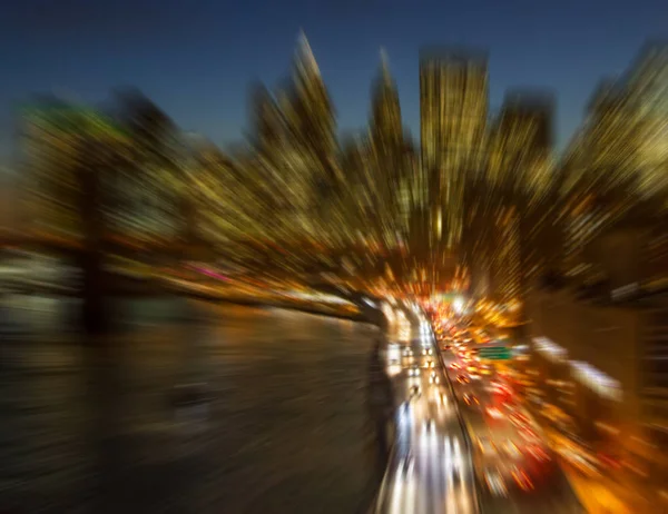 Nueva York skyline luces de noche fondo borroso —  Fotos de Stock