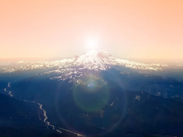 Cielo Pastel Por Encima Del Pico Montaña Vista Aérea Aérea — Foto de Stock