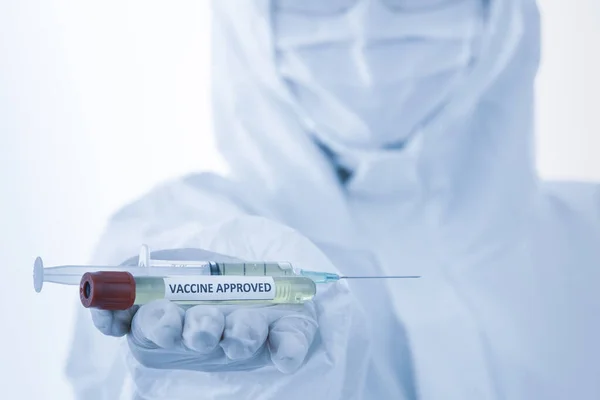 Hand Scientist Give Coronavirus Vaccine Injection Syringe Concept Successful Researching — Stock Photo, Image