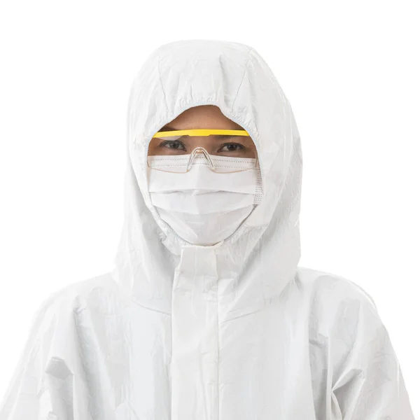 研究室のコートや安全眼鏡を滅菌し 白い背景に隔離されたカメラを見ている女性 研究室や研究室で働く医療人の清潔で安全なアイデア — ストック写真