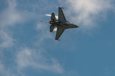 F 16 Falcon evrimi