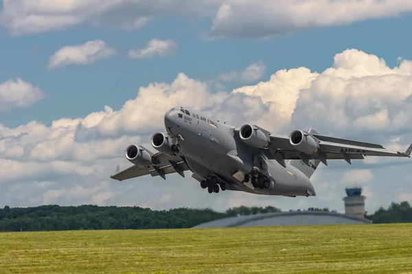 Dev C-17 Globemaster III 