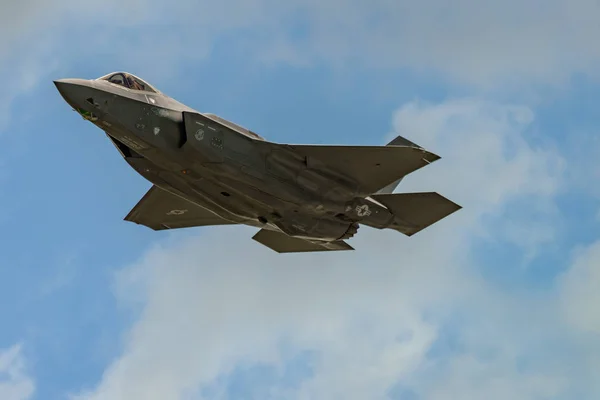 De Lockheed Martin F-35 bliksem — Stockfoto