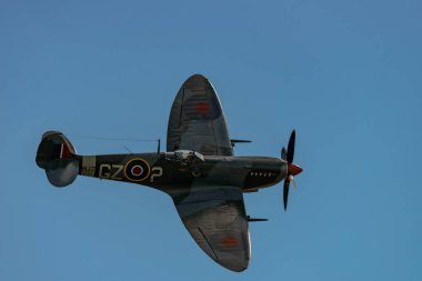  Supermarine Spitfire uçuş 
