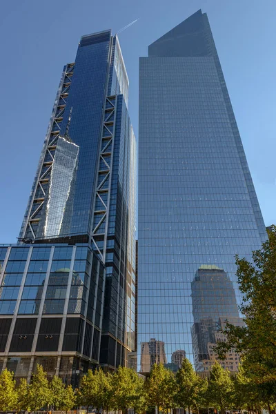 New York - Verenigde Staten - oktober 19, 2018-Lower Manhattan stedelijke wolkenkrabbers in New York City — Stockfoto