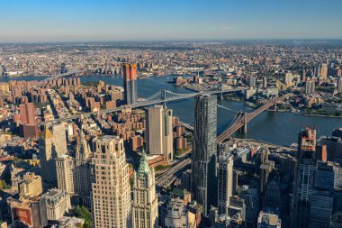 Manhattan kent merkezinin içinde gökdelenler ile Skyline havadan görünümü bir