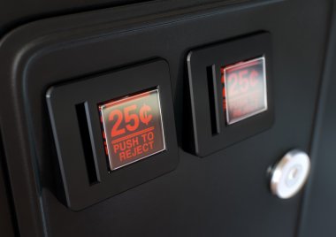 Arcade makine bozuk para yuvası paneli