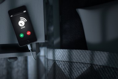 Cep telefonu ileri yatağa endişe verici