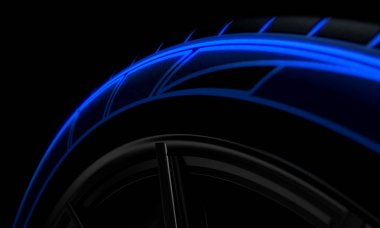 Lastik aydınlık sırt ve koyu arka plan