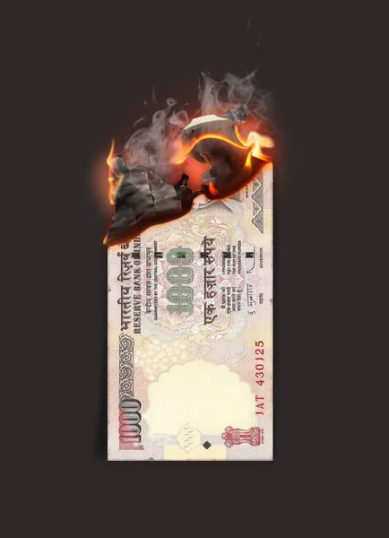 Rupee Burning Cash Note — Stock Photo, Image
