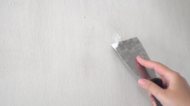 Asian Female Hand Making Repairing Wall Prepare New Paint Background — Stock Video