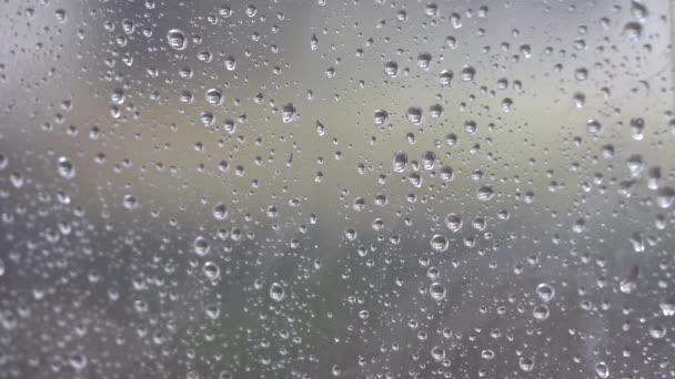 Pioggia Scivolata Sul Vetro Causando Una Goccia Acqua Stendi Specchio — Video Stock