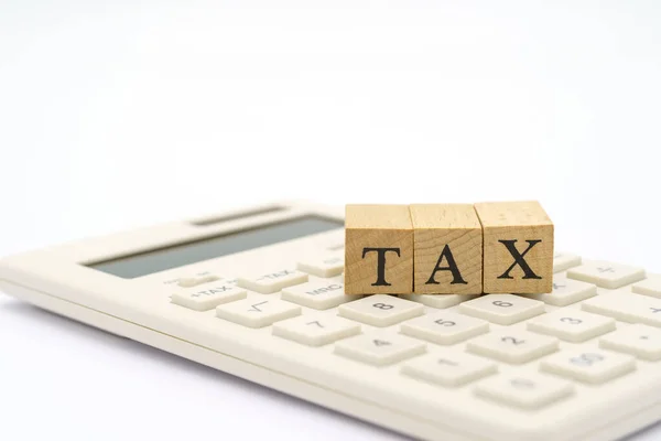 Payer Revenu Annuel Tax Pour Année Sur Calculatrice Utilisant Comme — Photo