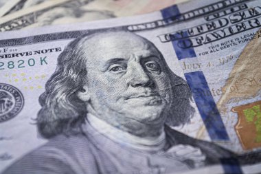 100 dolarlık banknot. United Sattes 'in parası. Makro fotoğraf