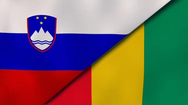 Флаги Двух Штатов Словении Гвинеи Высококачественный Бизнес Фон Иллюстрация — стоковое фото