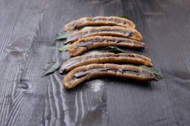 muz şekere de pişmiş