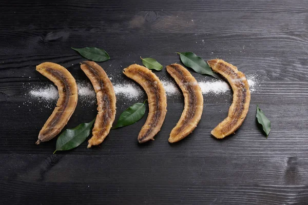 糖粉烤香蕉 — 图库照片